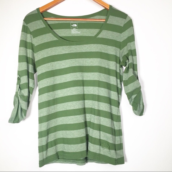 💰 5/25$ ♻️ The North Face Small Green Crop Sleeve Tee - Picture 2 of 10